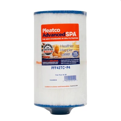 Pleatco PFF42TC-P4 gyári csomagolása, a szűrő információs címkéje és SPA tanúsítványa elölnézetből
